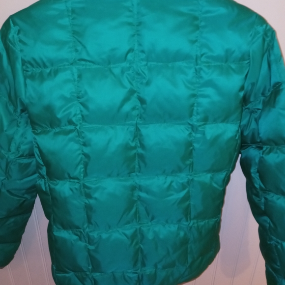 Eddie Bauer puffer jacket - Picture 9 of 9